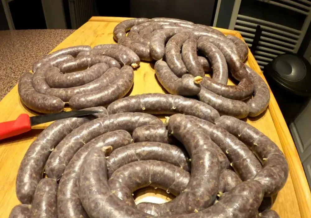Ile parzyć kaszankę, aby uzyskać idealną konsystencję i smak