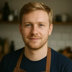 Autor Iwo Nowakowski